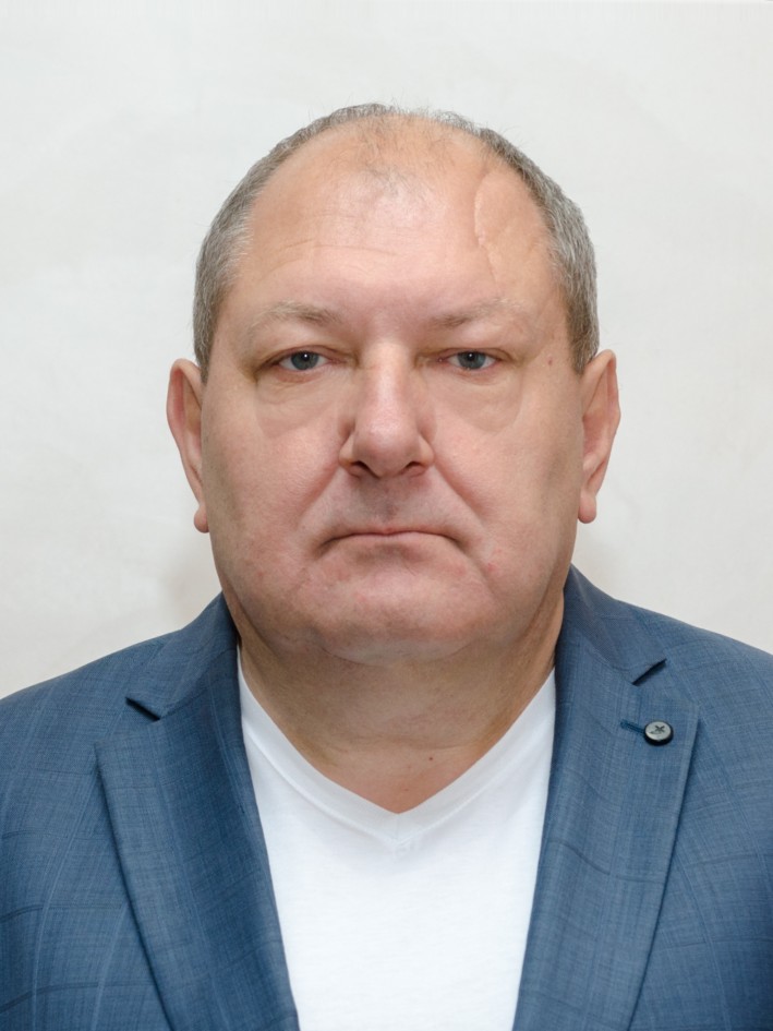 Черняков Геннадий Анатольевич.